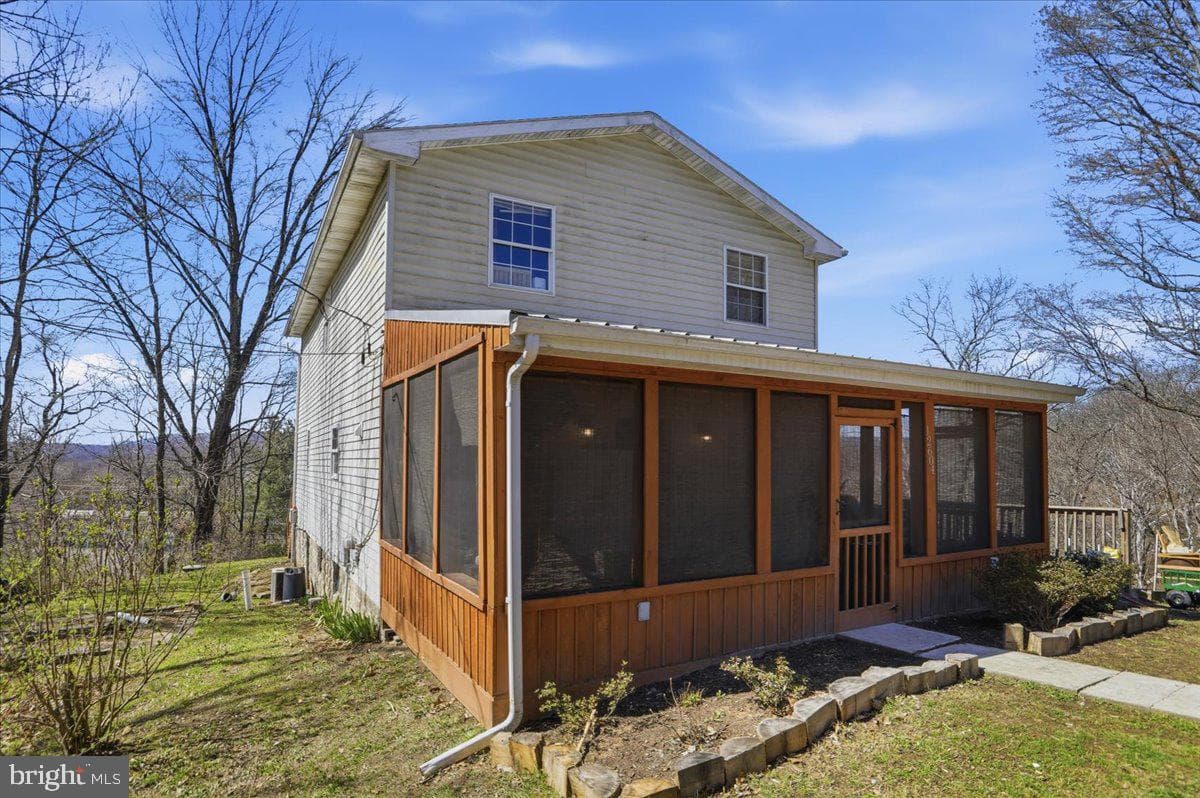 12604 Longs Hollow Road SE photo 3