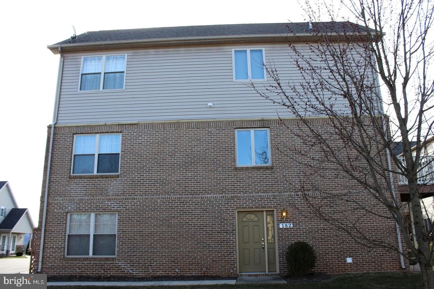 182 Sunrise Circle photo 2