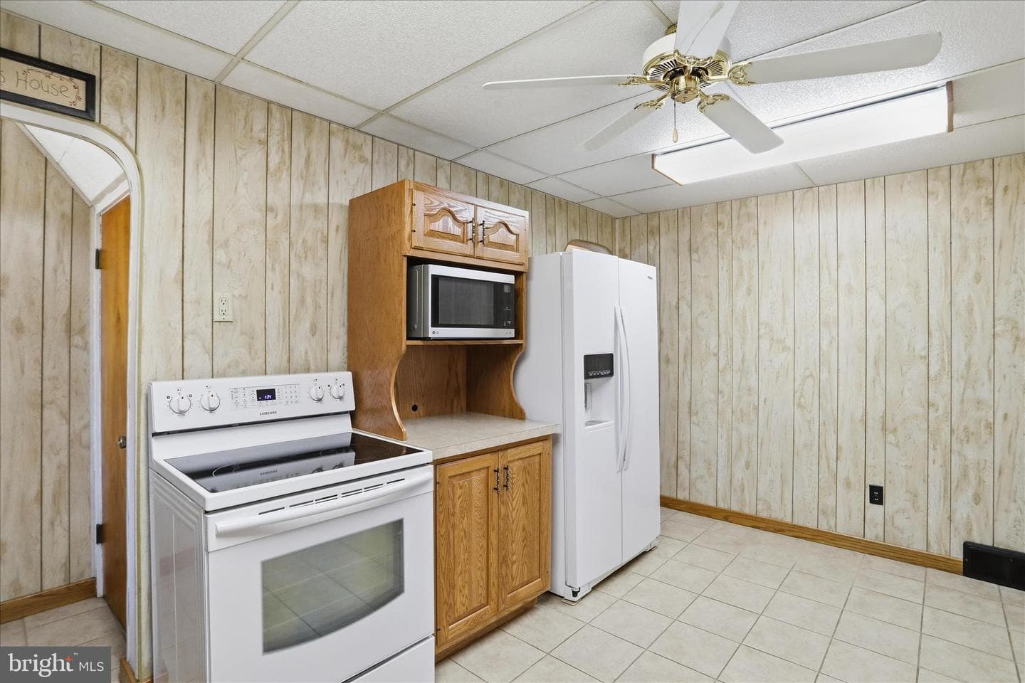 13 S Woodlawn Avenue photo 18