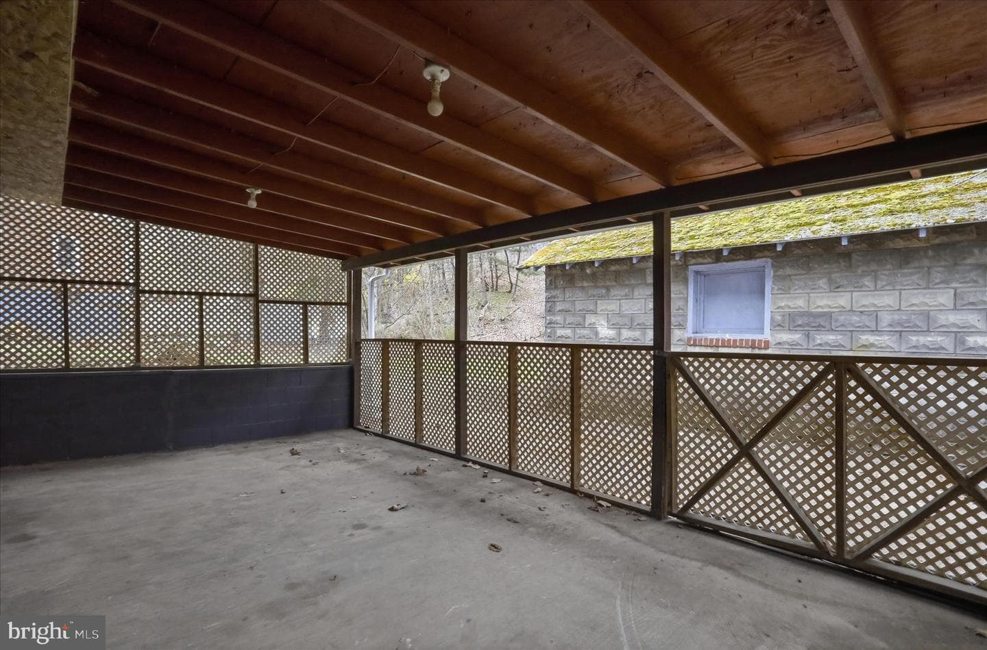 465 Warren Street photo 30