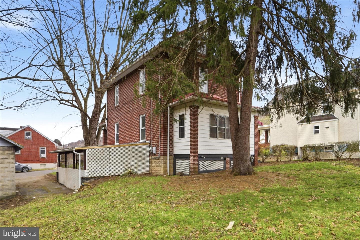 465 Warren Street photo 34