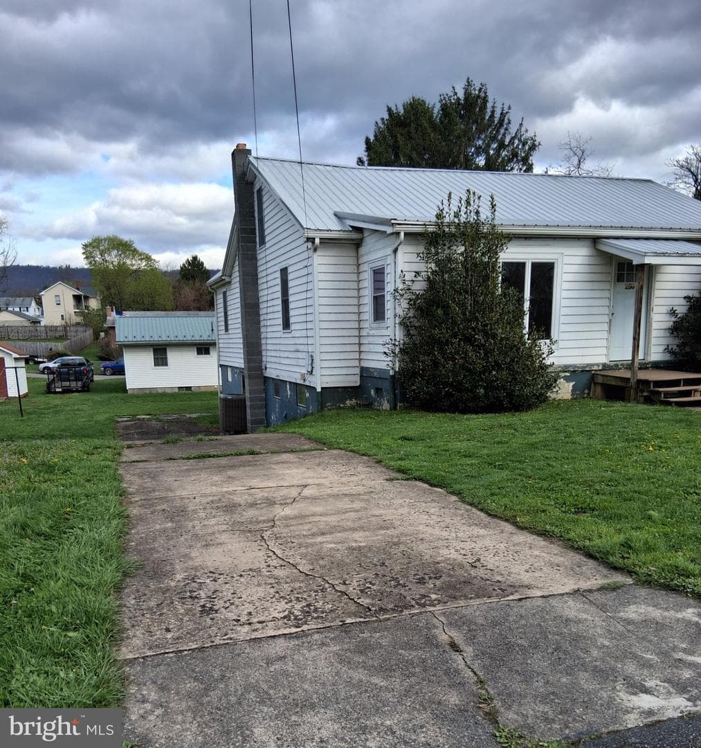 256 Blackiston Avenue photo 3