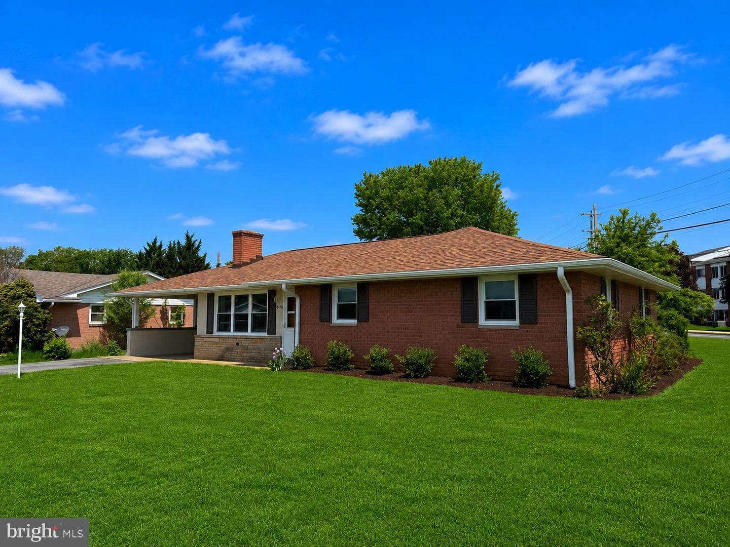 1430 Willow Court photo 32