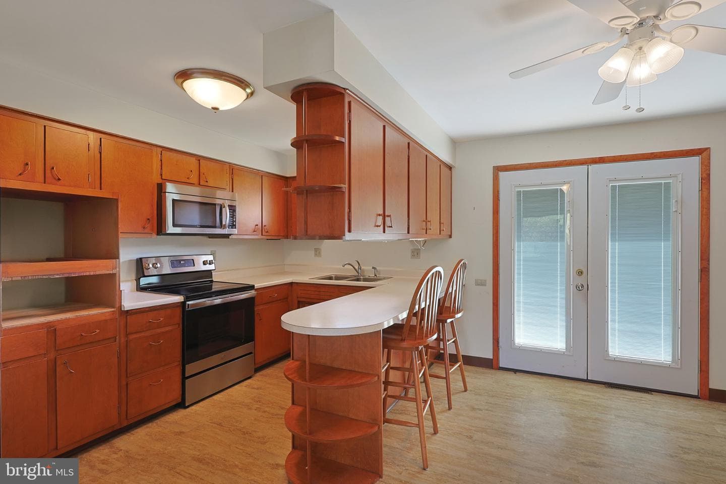 12043 Iris Avenue photo 12