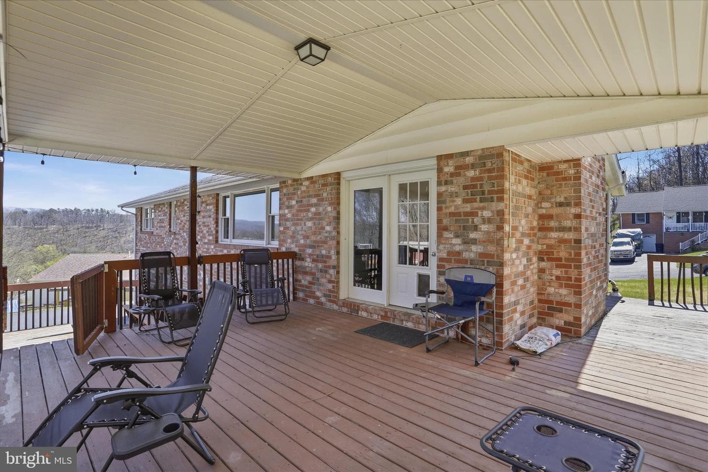 609 Wellington Lane photo 36