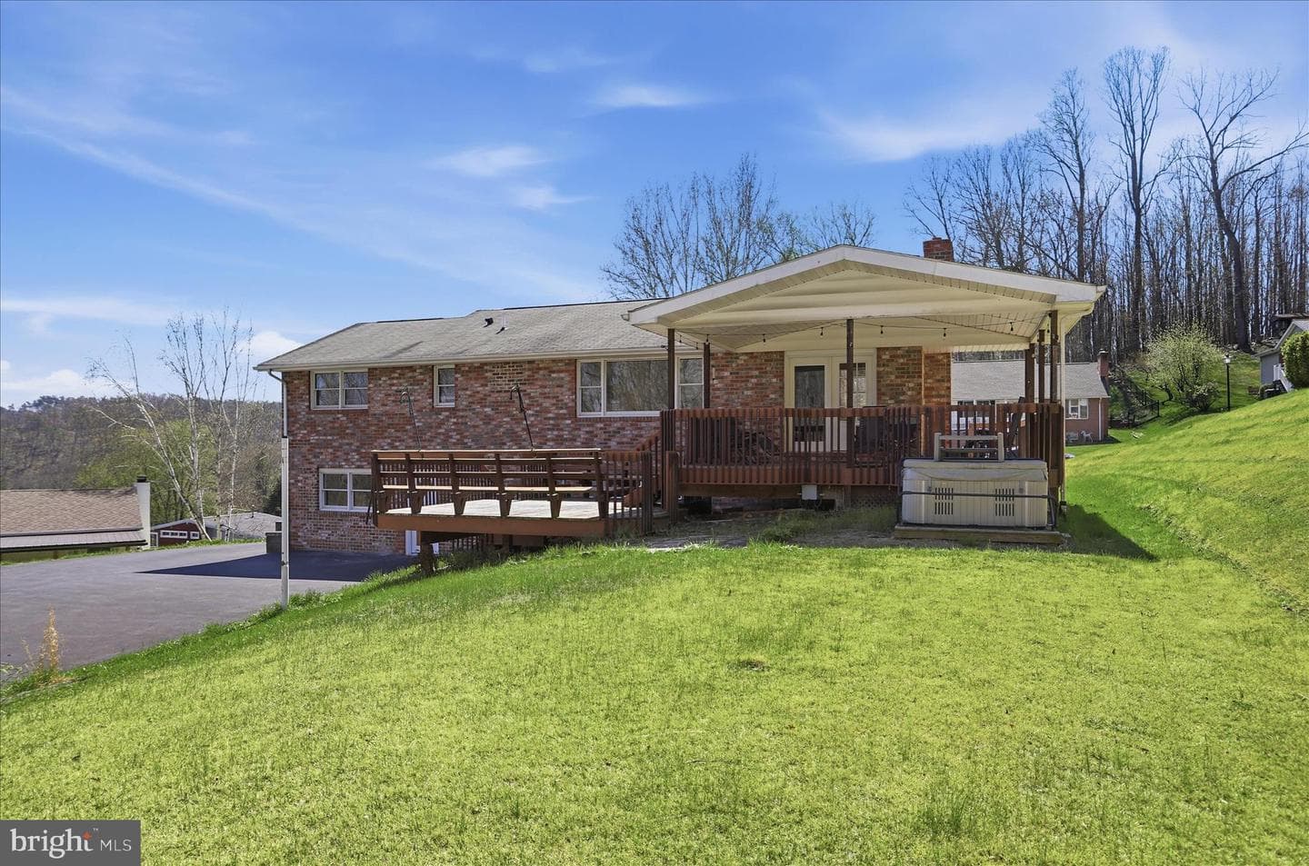 609 Wellington Lane photo 44