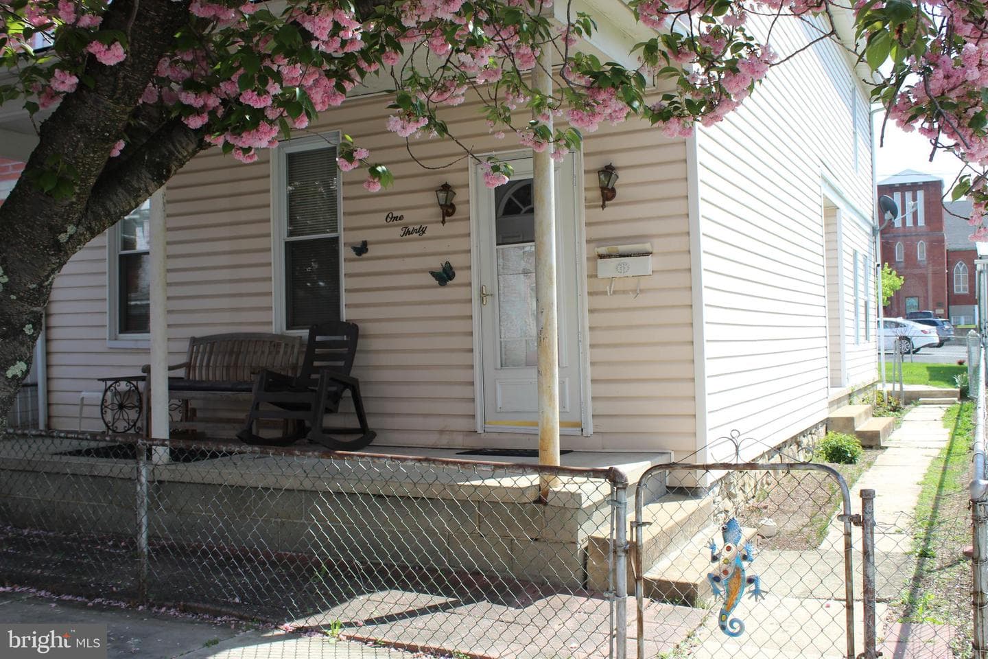 130 Oak Street photo 4