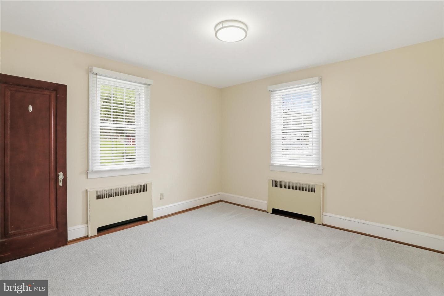 12035 Bedford Road NE photo 24