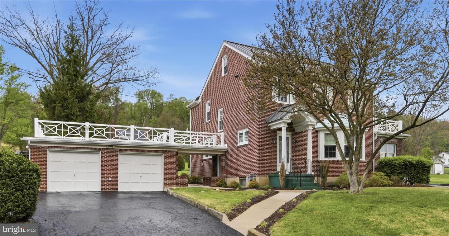12035 Bedford Road NE photo 3