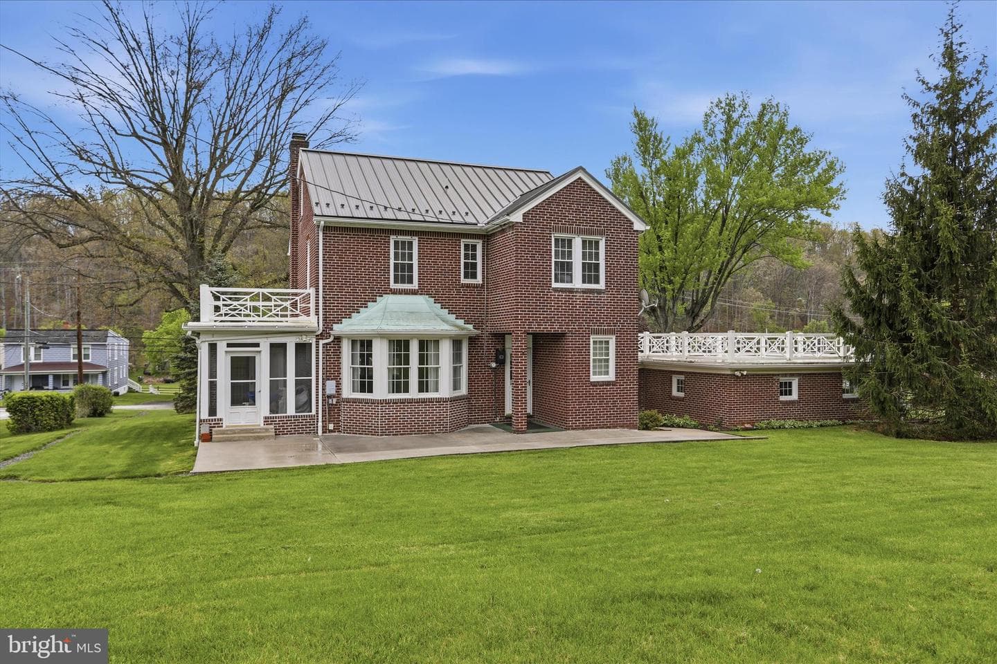 12035 Bedford Road NE photo 4