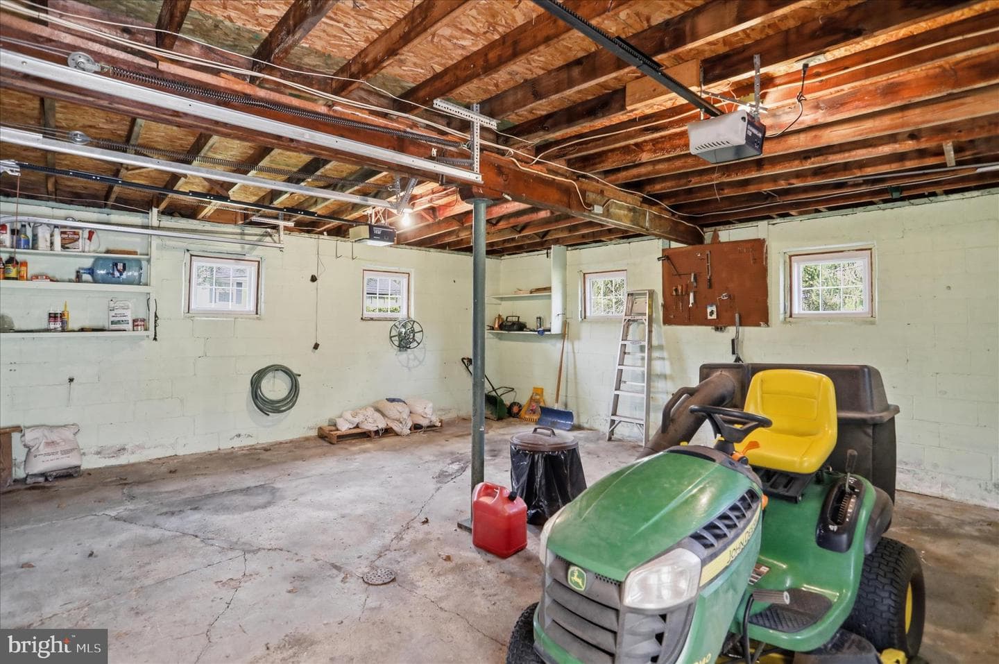 12035 Bedford Road NE photo 44