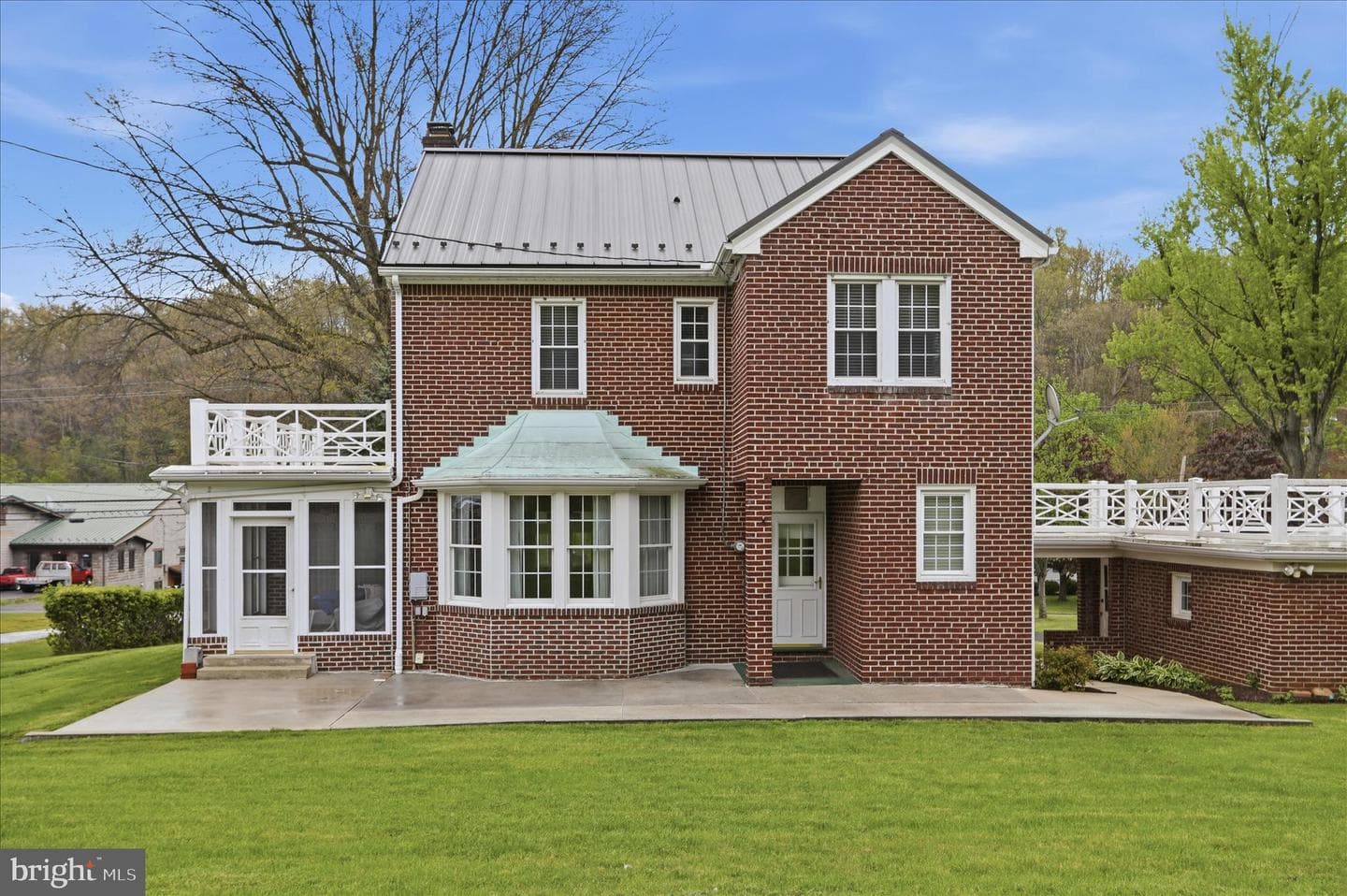 12035 Bedford Road NE photo 5