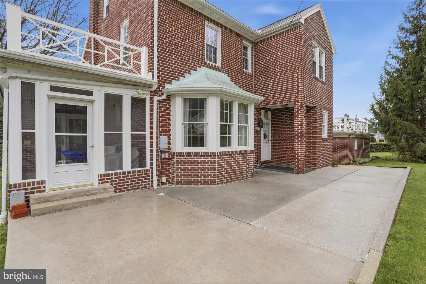 12035 Bedford Road NE photo 6