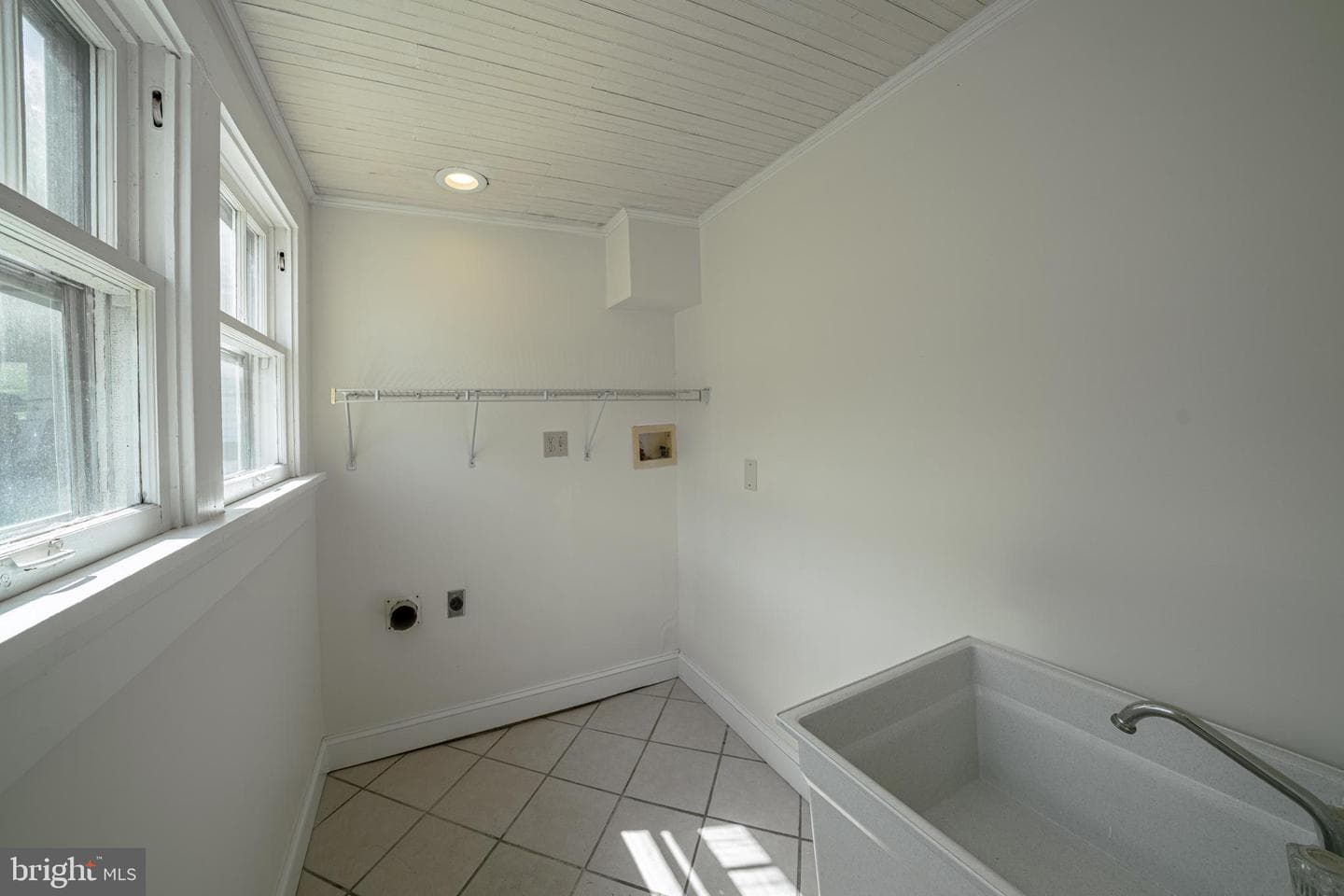 14015 Bedford Road NE photo 18