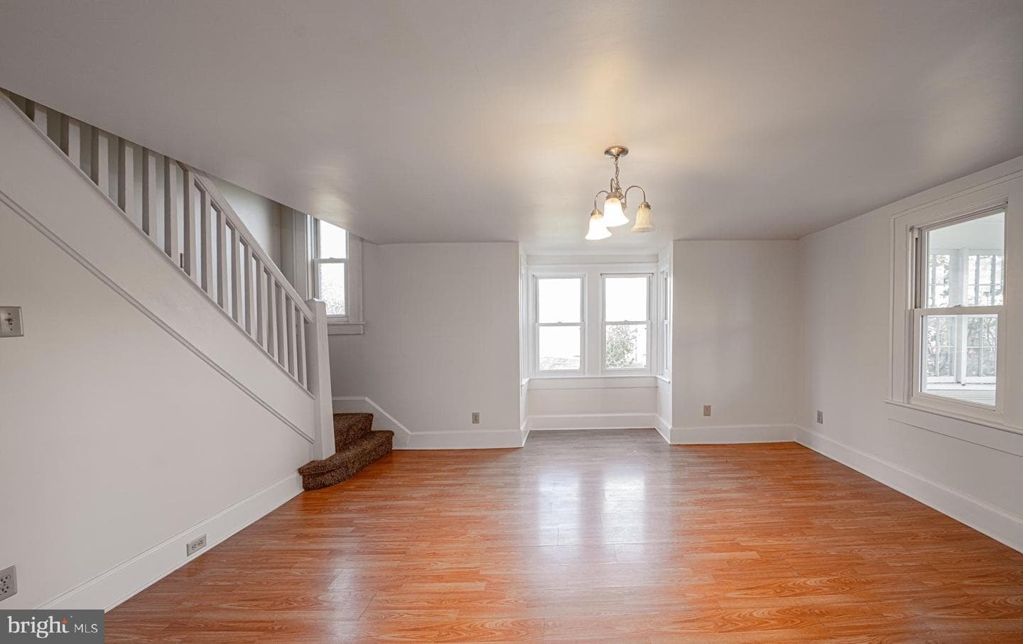 14015 Bedford Road NE photo 21