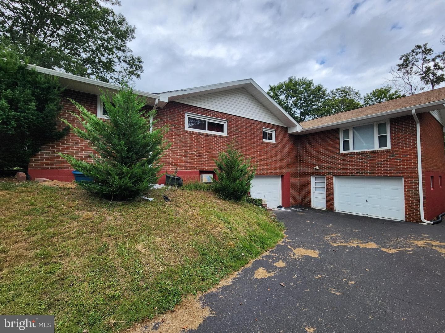 806 Valley View Drive photo 14