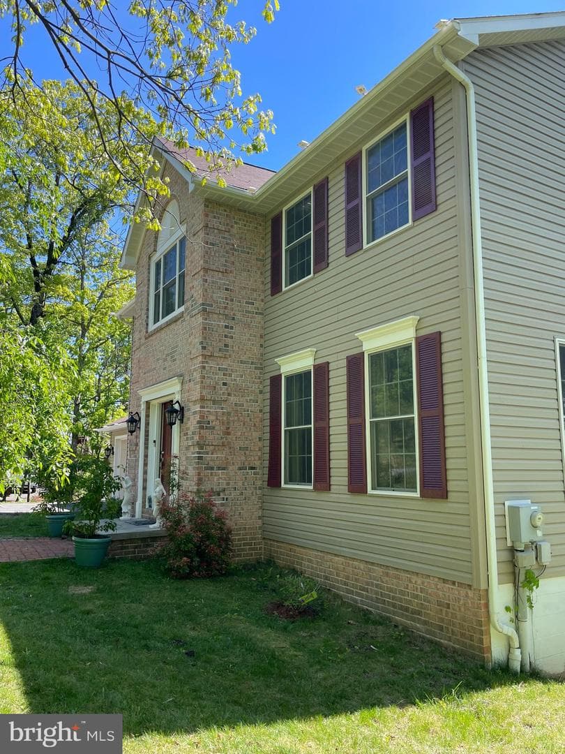 1044 Longwood Avenue photo 50