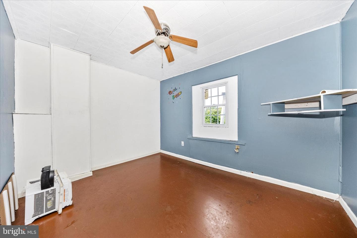 439 Waverly Ter photo 13