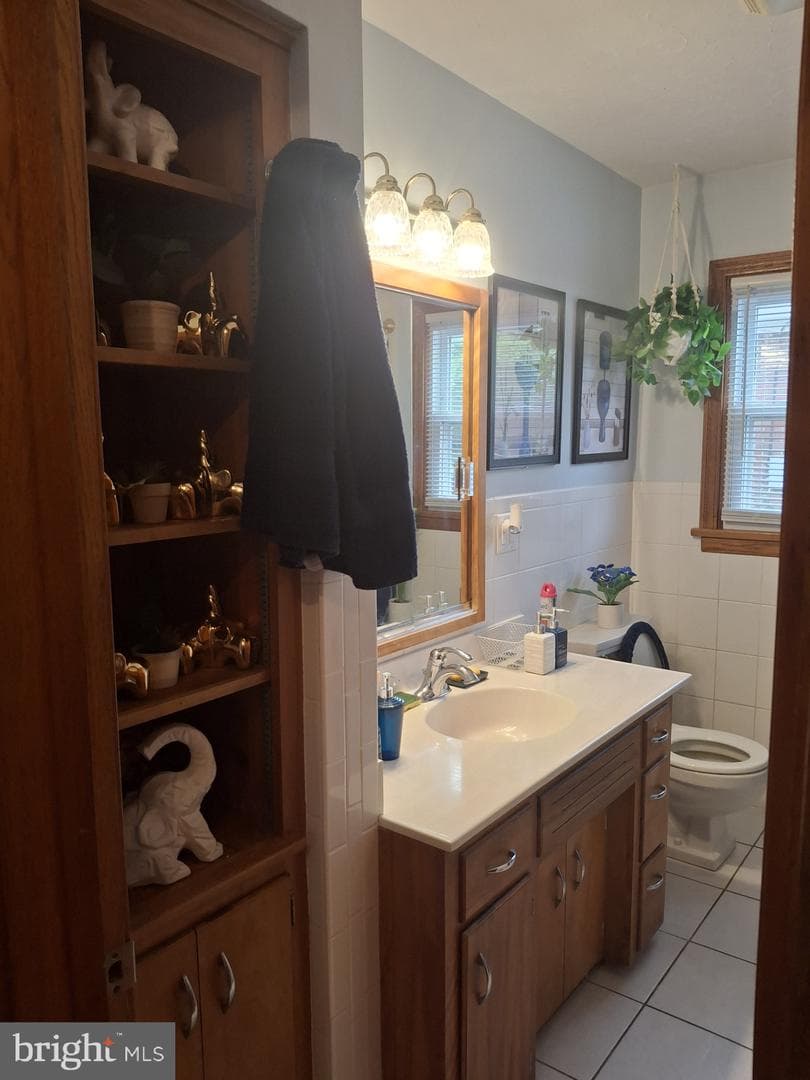 40 Memorial Avenue photo 14