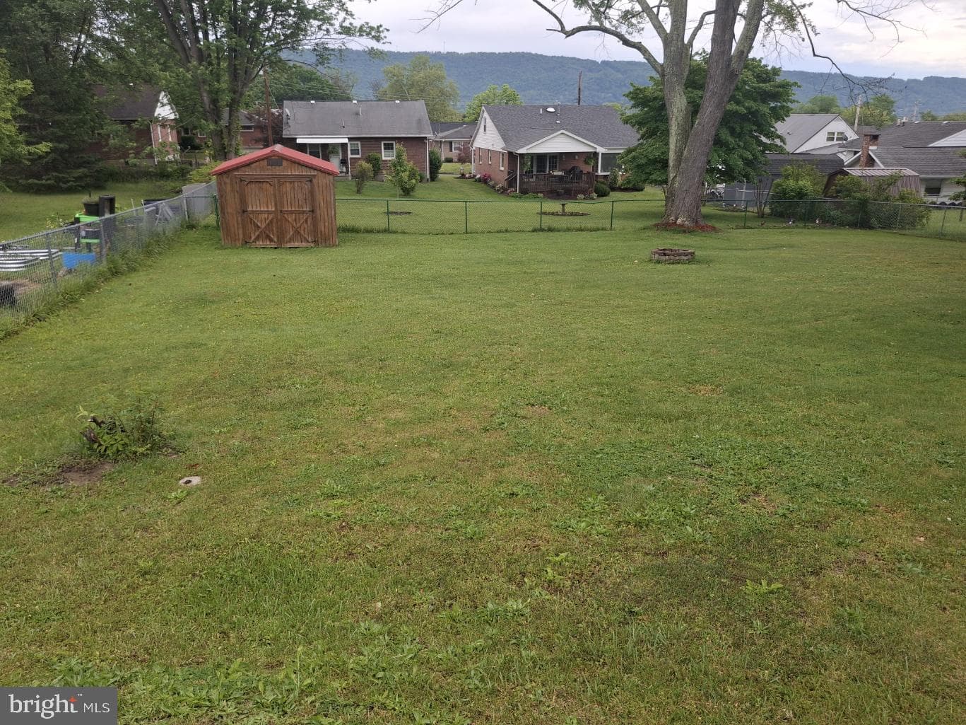 40 Memorial Avenue photo 87