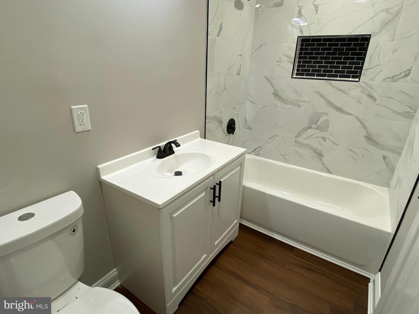414 Furnace Street photo 32