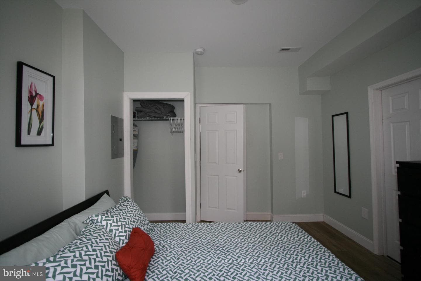 236 Glenn Street photo 62