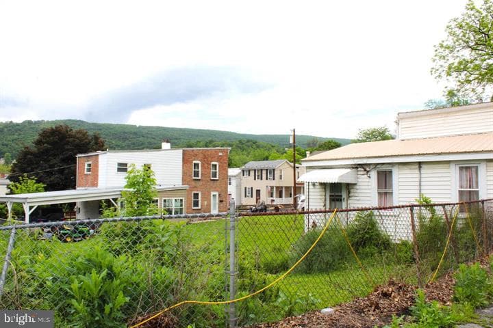 420 Chestnut Street photo 7