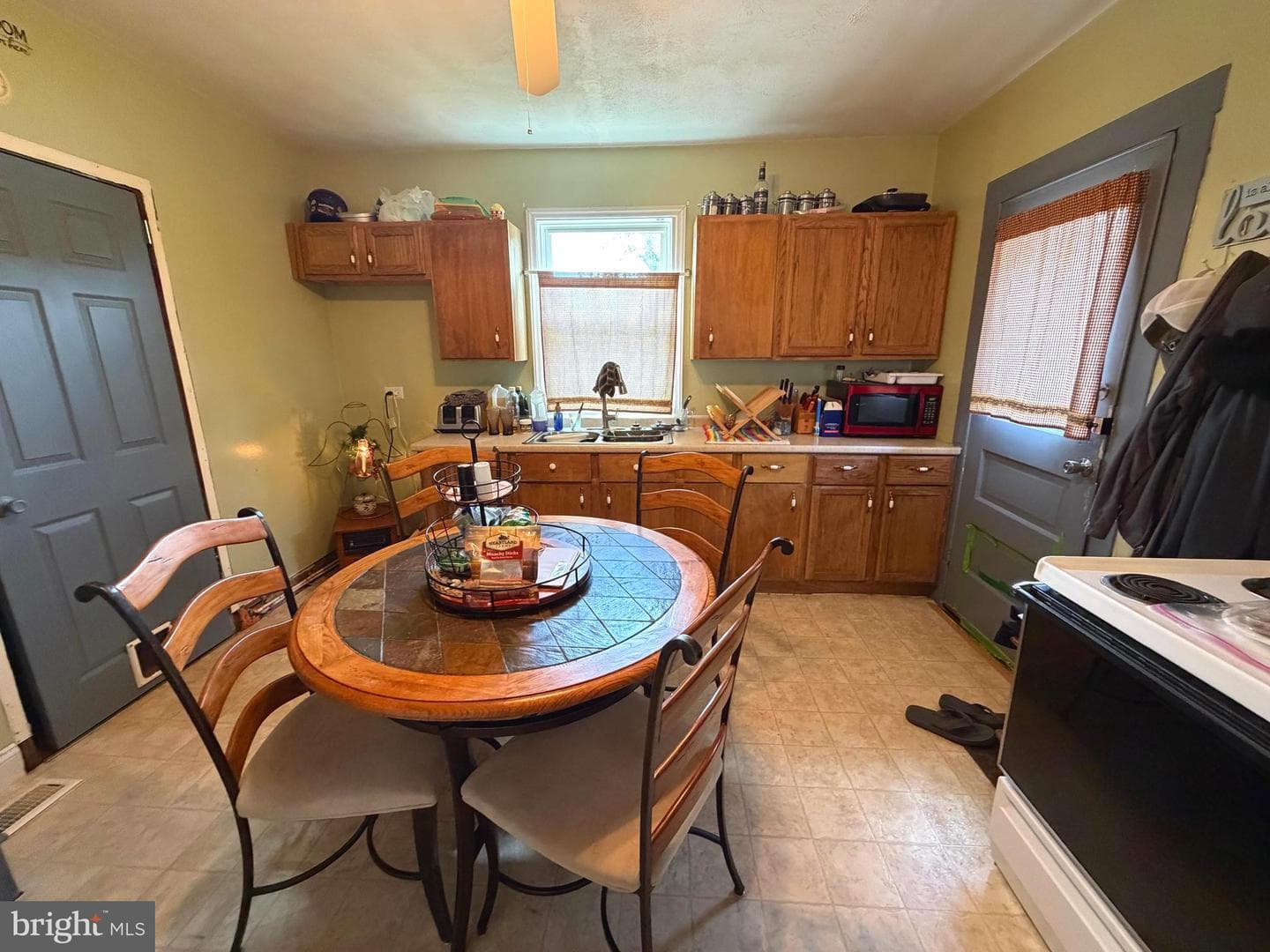 1401 E Oldtown Road photo 10