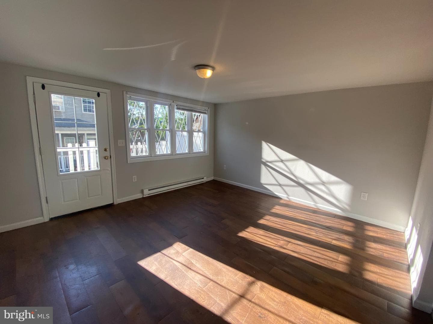 652 Baker Street photo 22