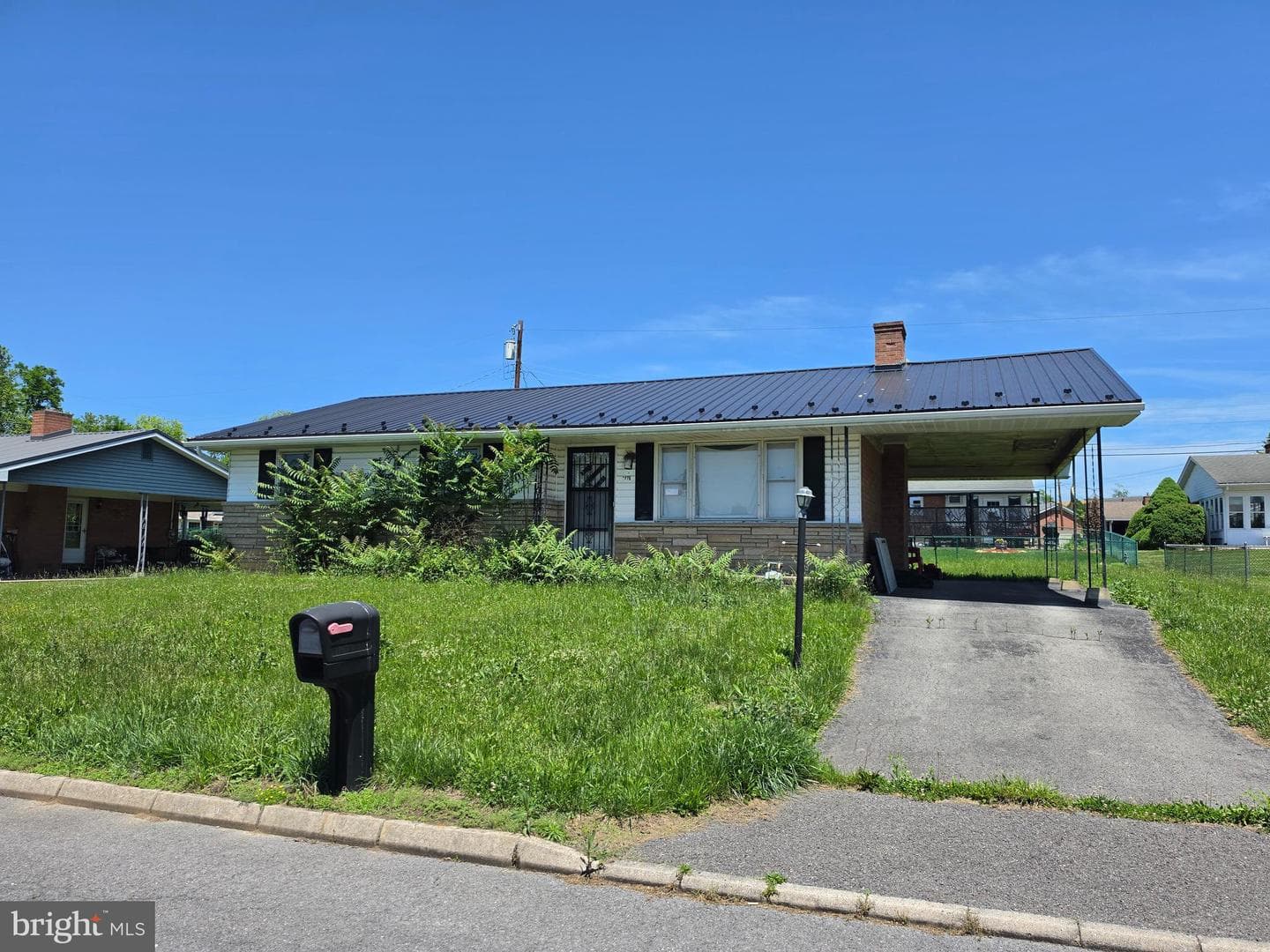 1426 Laurel Court