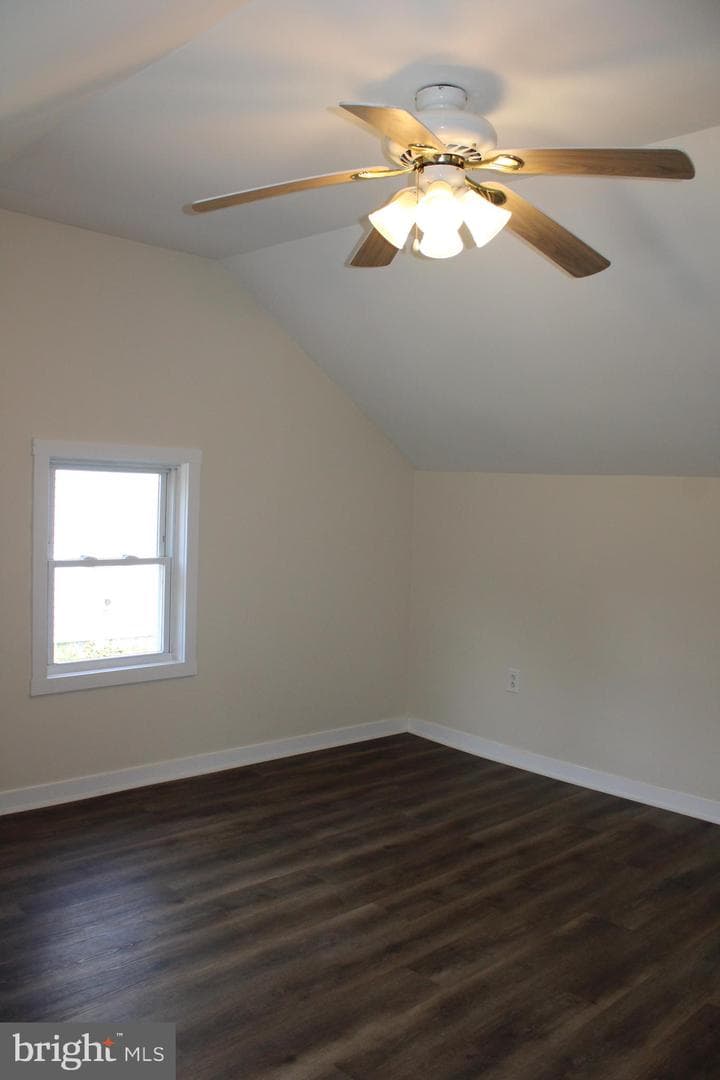514 Baltimore Avenue photo 56