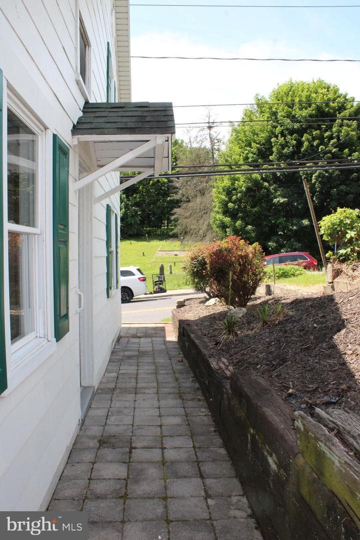 514 Baltimore Avenue photo 9