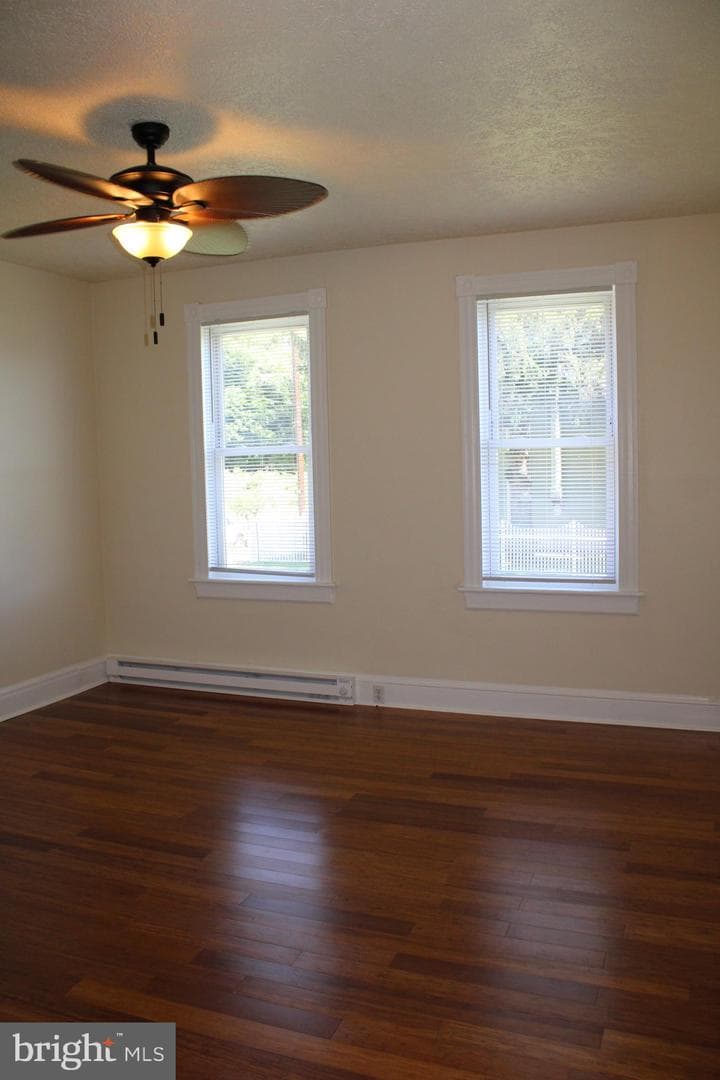 215-217 E Offutt Street photo 20