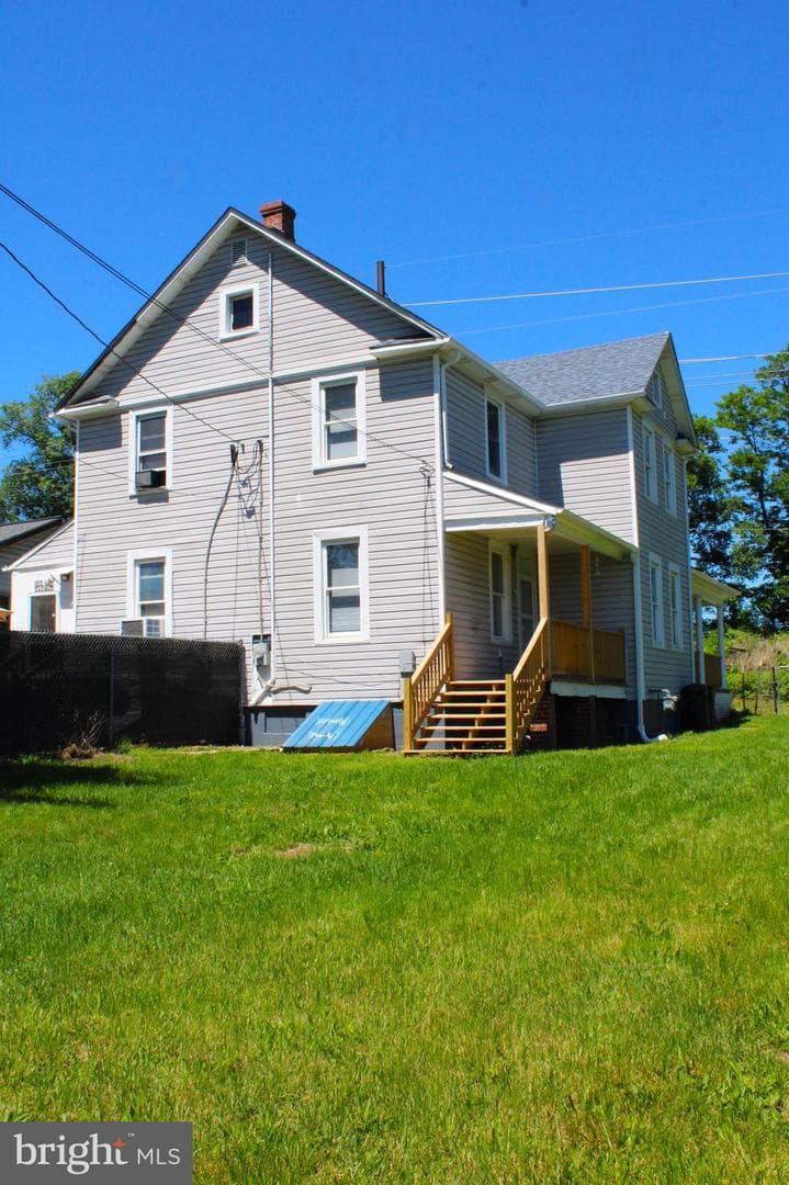 215-217 E Offutt Street photo 7
