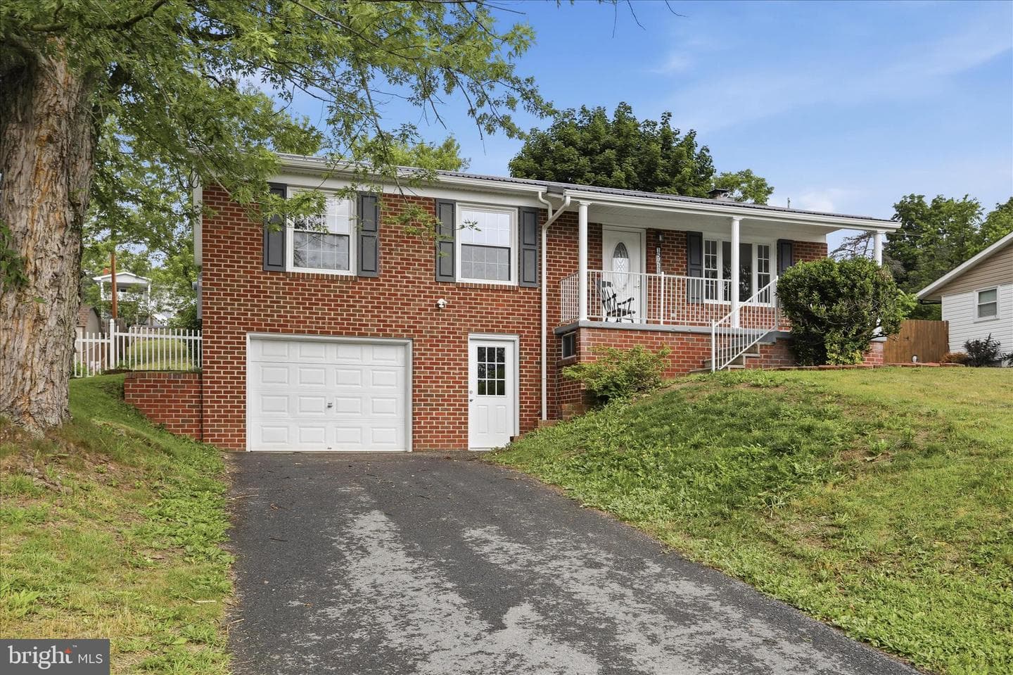 15411 Shamrock Road SW photo 3