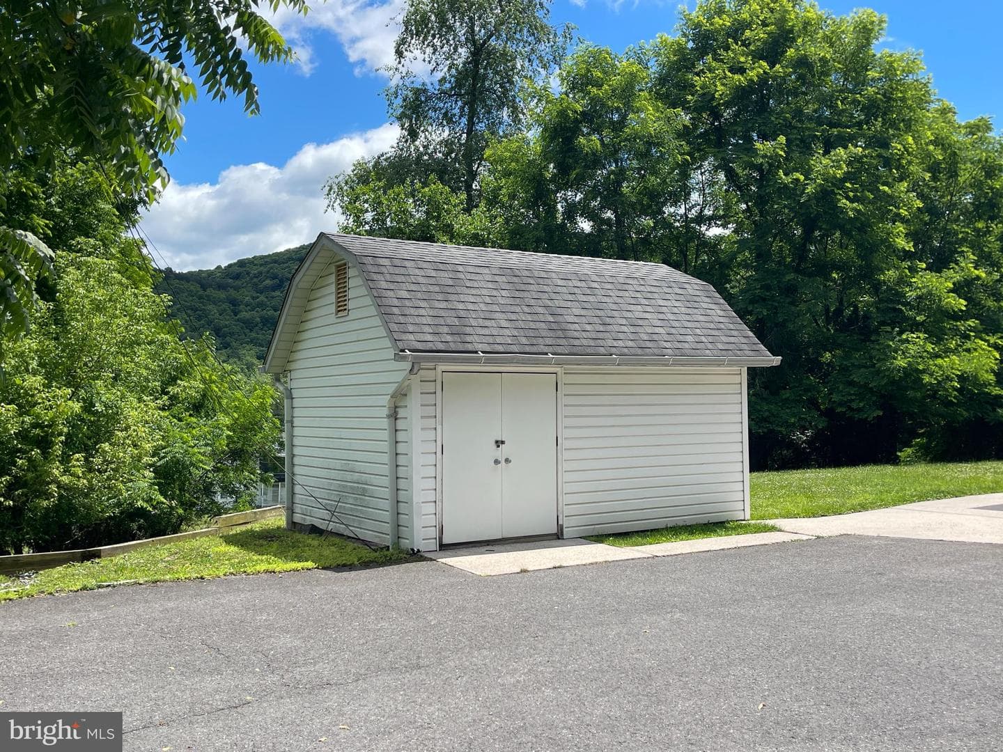 820 Woodland Avenue photo 34