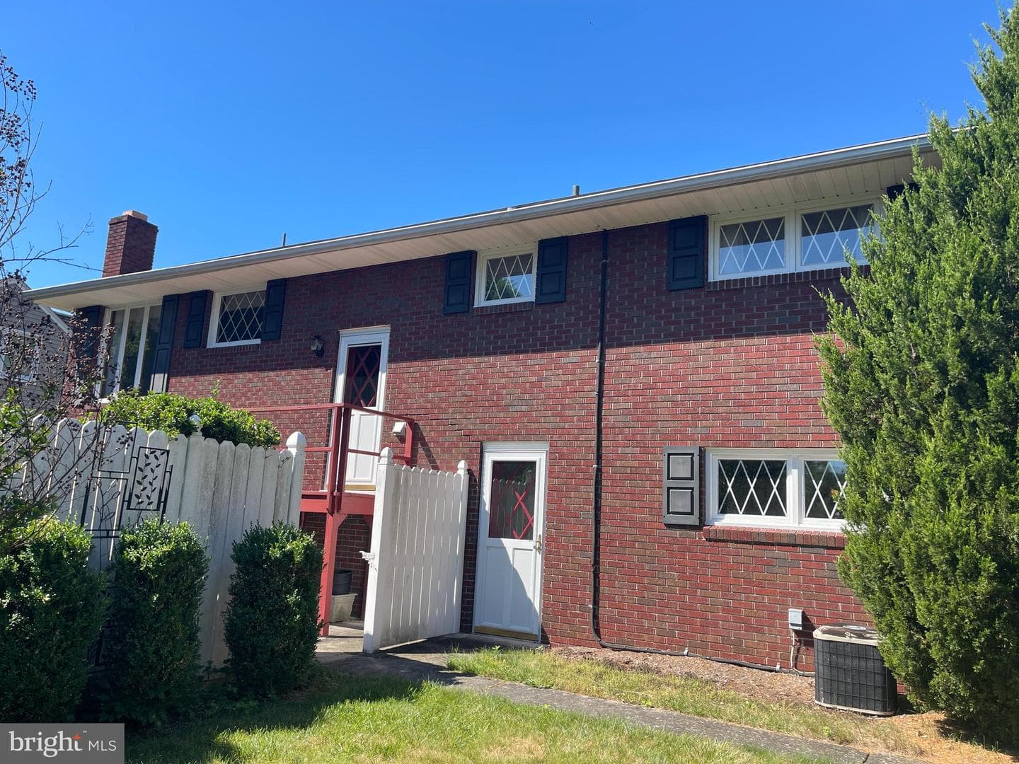 119 Wilmont Avenue photo 3