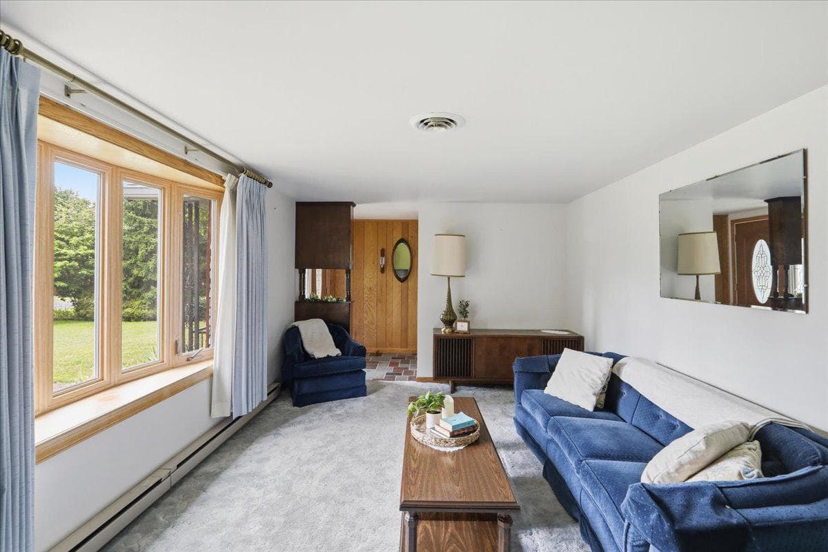 14105 Royal Oak Drive SW photo 6