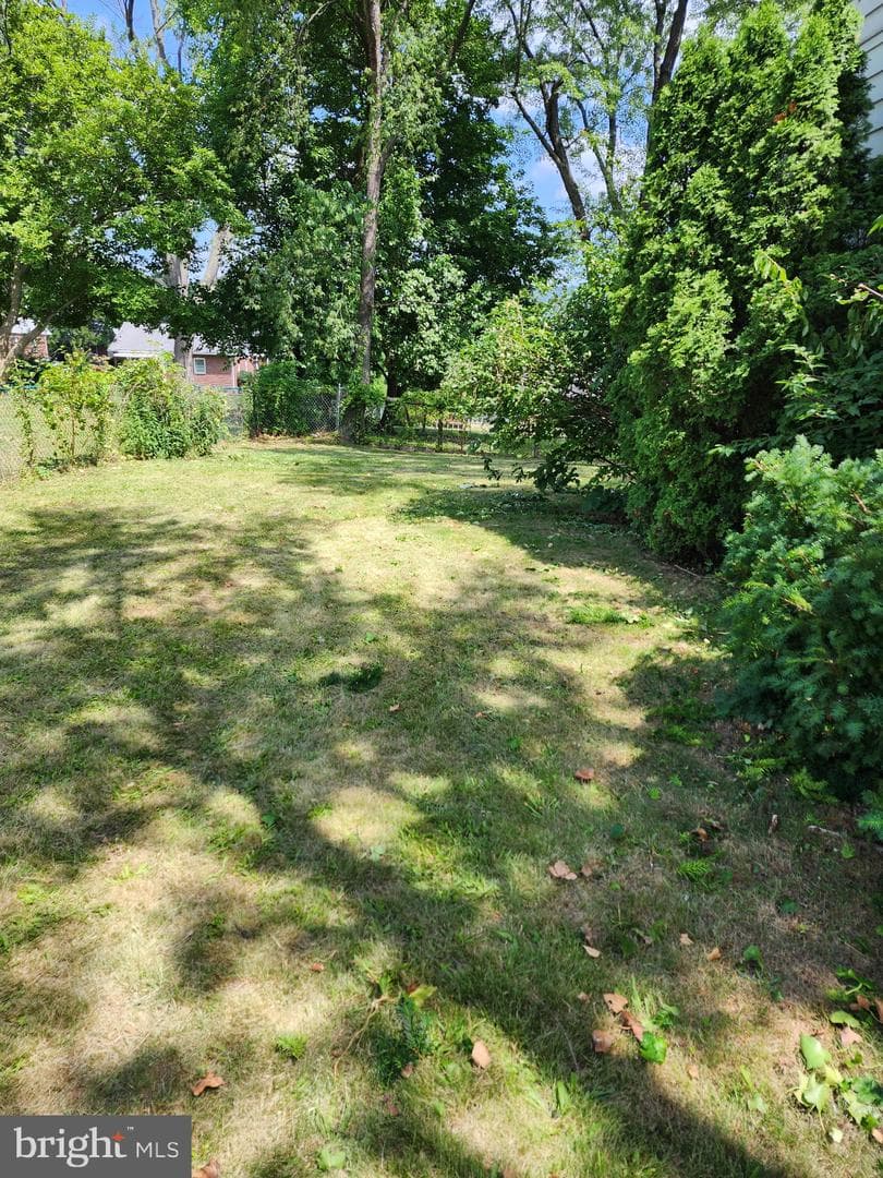 44 Memorial Avenue photo 3
