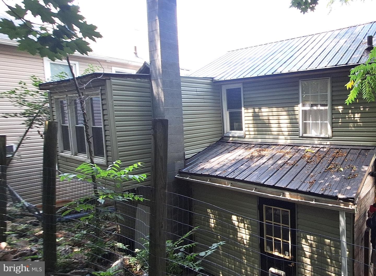 640 Baker Street photo 7