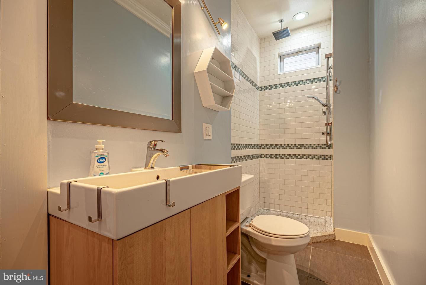 212 Schley Street photo 31