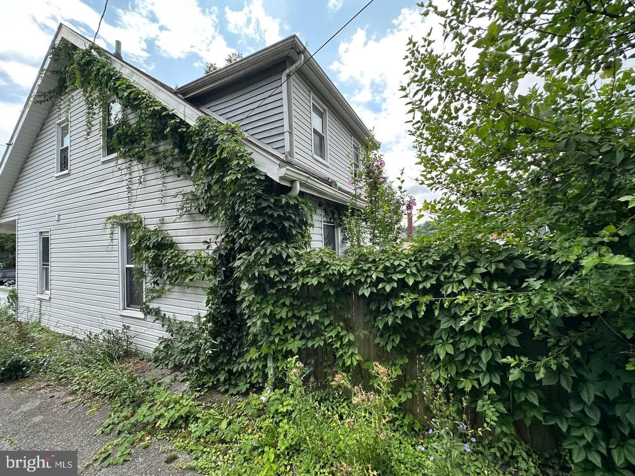308 Franklin Street photo 11