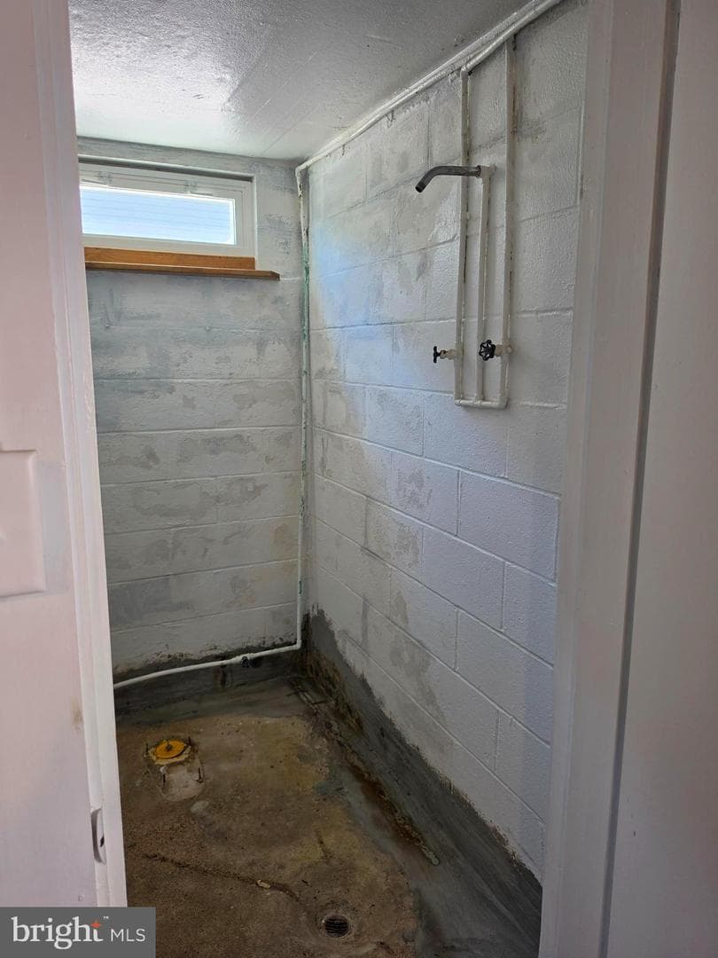 12405 Bedford Road NE photo 30