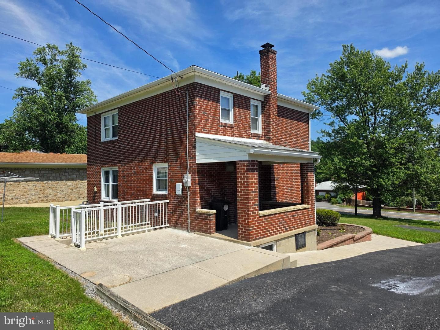 12405 Bedford Road NE photo 6