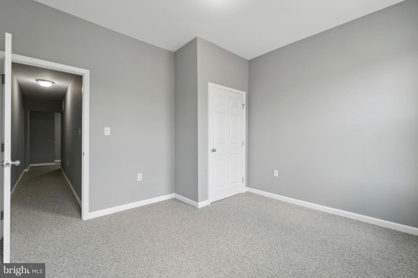426 S Smallwood Street photo 22