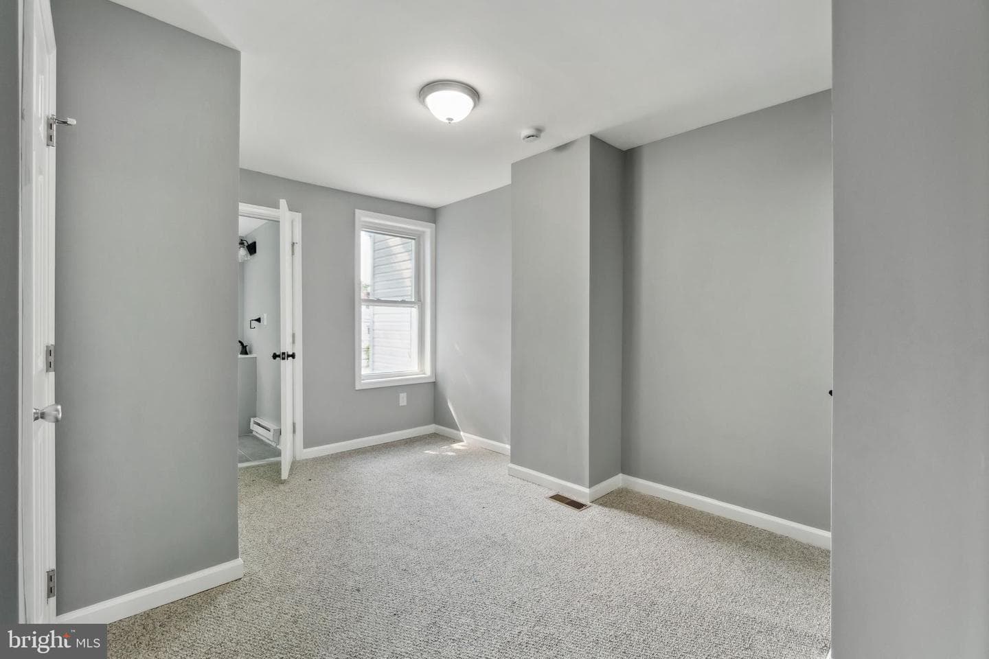 426 S Smallwood Street photo 23