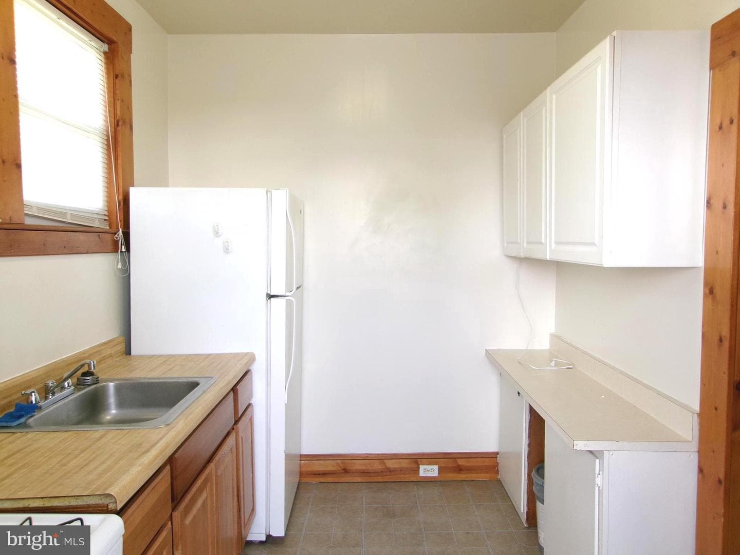 4204 Kenwood Avenue photo 12