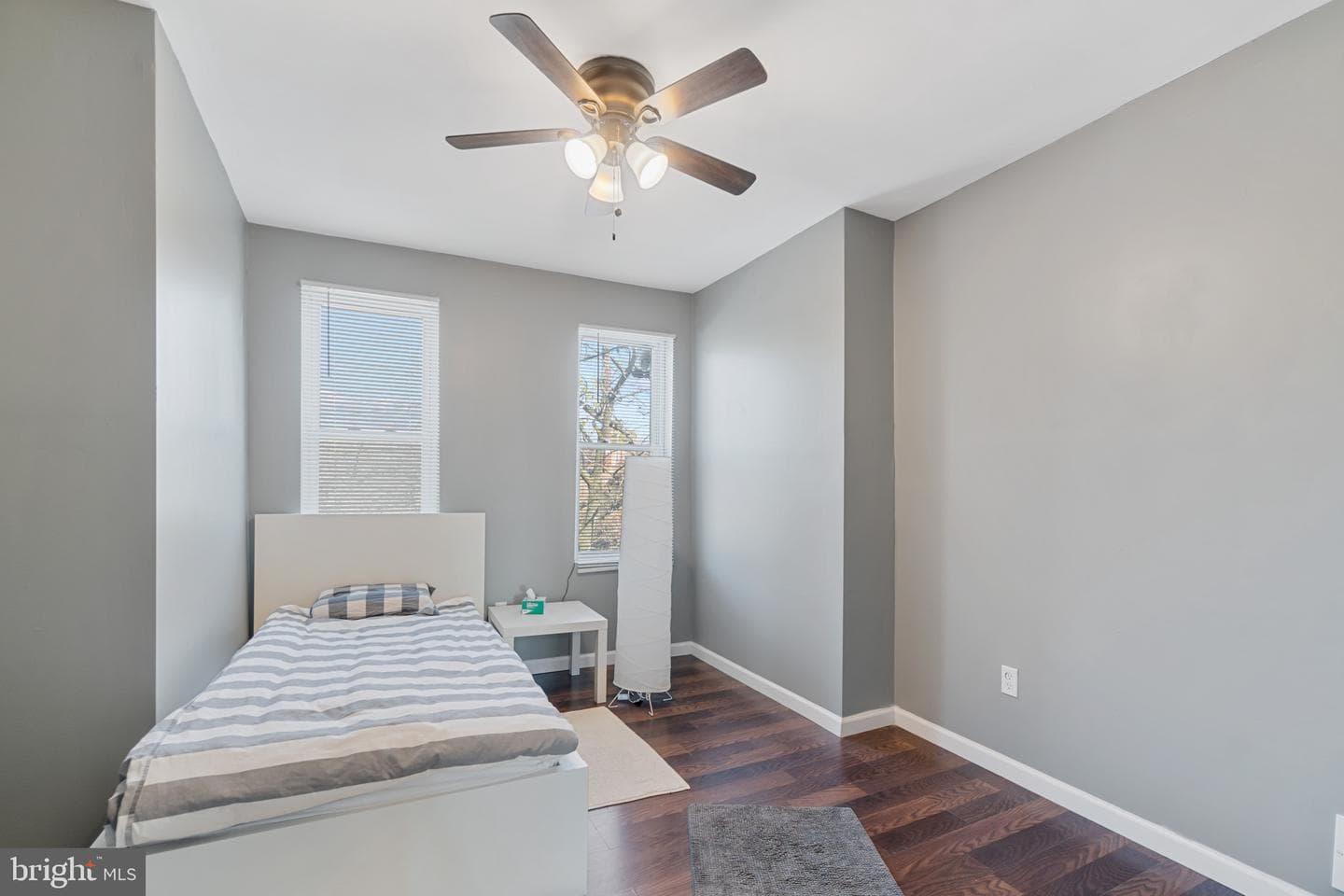 2538 E Eager Street photo 16