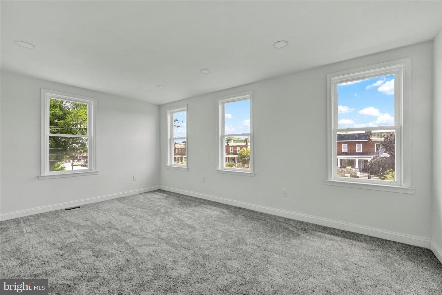 2400 W Lafayette Avenue photo 17