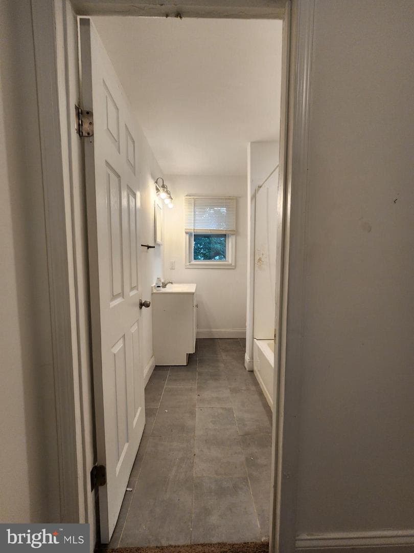 5107 Midwood Avenue photo 30